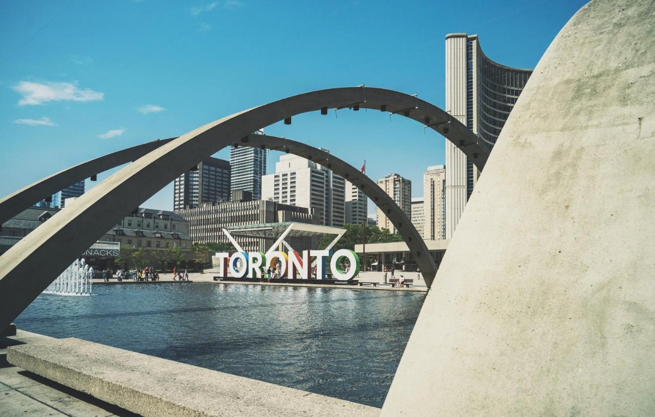 Bnbto Toronto Luaran gambar